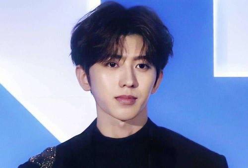 蔡徐坤吃瓜张艺兴视频,揭秘娱乐圈幕后趣事